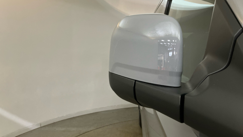 Volkswagen Transporter T32 Lwb Electric 160kW 65kWh Commerce Pro Kombi Van Auto